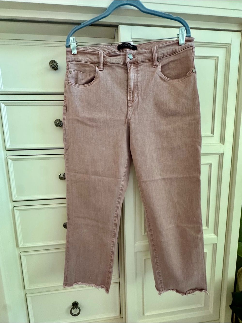 Liverpool Cropped Straight Jeans in Dusty Pink